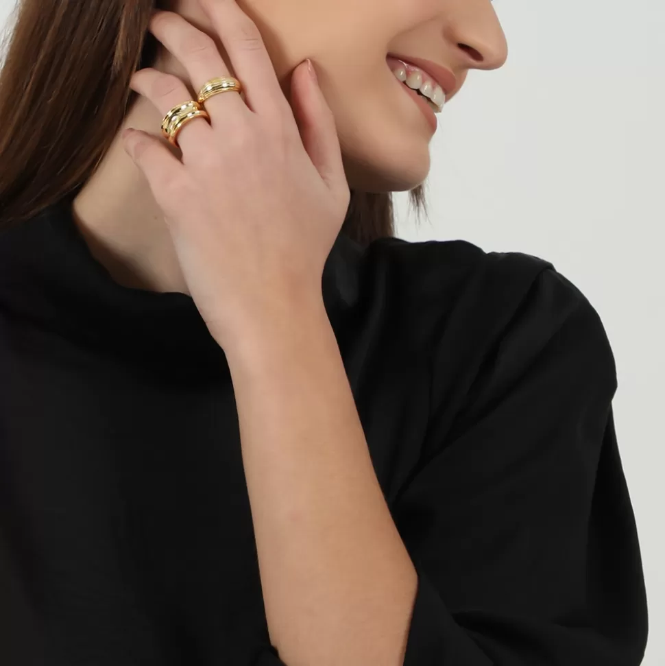 Anillo Mujer Folli Follie - Diseño Rayado Bañado en Oro con Detalle Cadena Adictiva