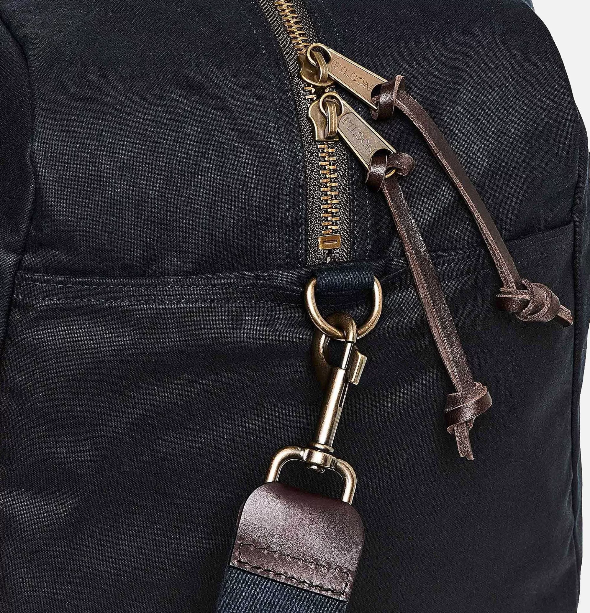 Bolso de Viaje Mediano FILSON en Azul Marino - Lona Duradera para Aventuras y Equipaje