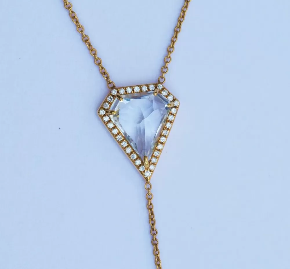 Collar Largo Kate Alexandra con Topacio Blanco y Detalle de Diamante Biselado - Diseño Elegante en Forma de Cometa